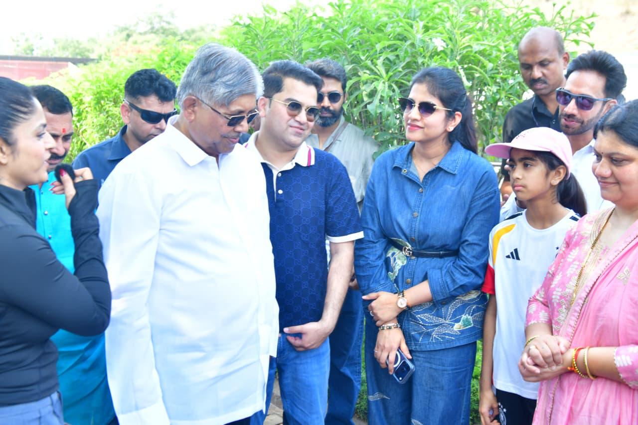 CA Abhay Bhutada, Trupti Bhutada, and Honourable Minister Shri Chandrakant (Dada) Patil attended the Ultimate Pickleball League that was held at the Musclebar Sports Club, Pune